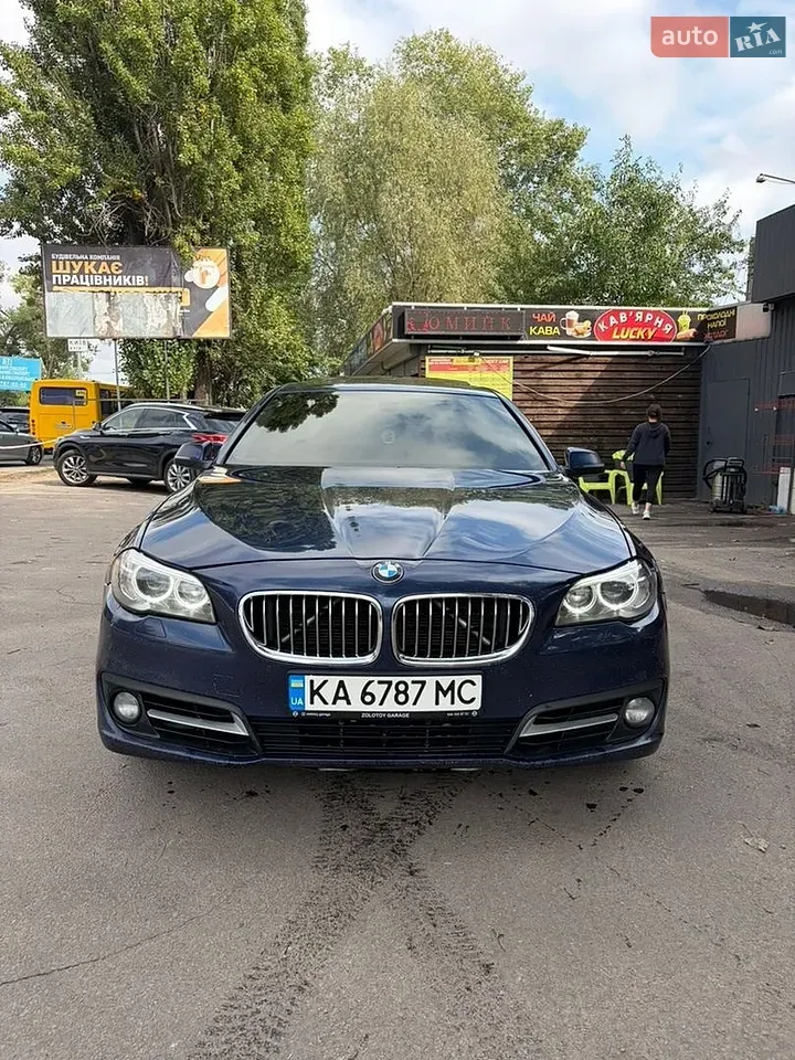 BMW 5 Series 2015 photo 2