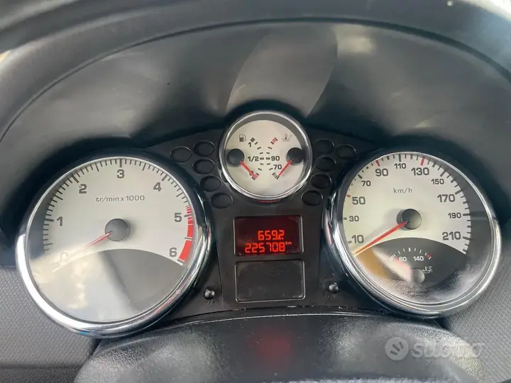 Peugeot 207 2006 photo 5