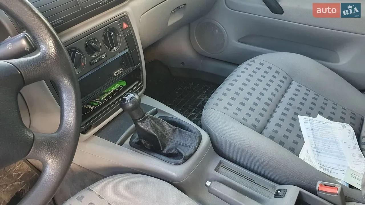 Volkswagen Passat 2000 photo 3