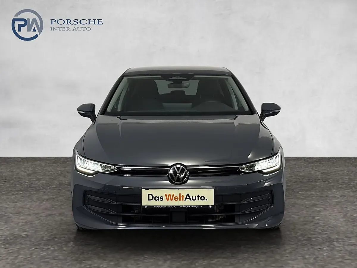 Volkswagen Golf 2026 photo 2