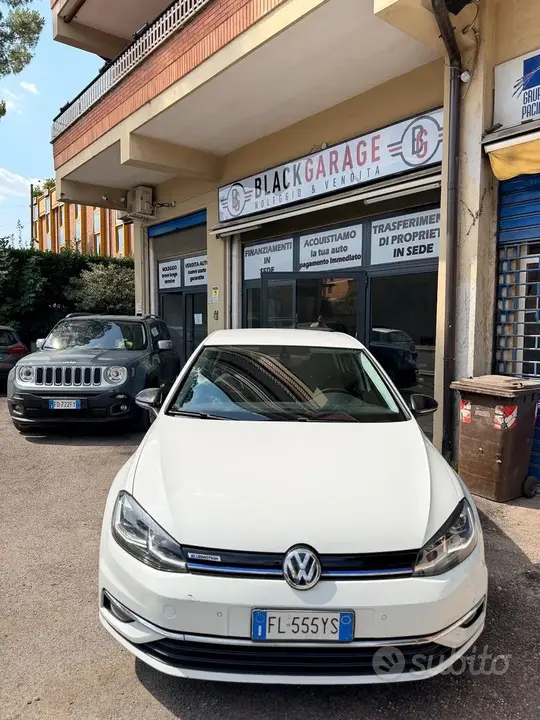 Volkswagen Golf 2018 photo 2