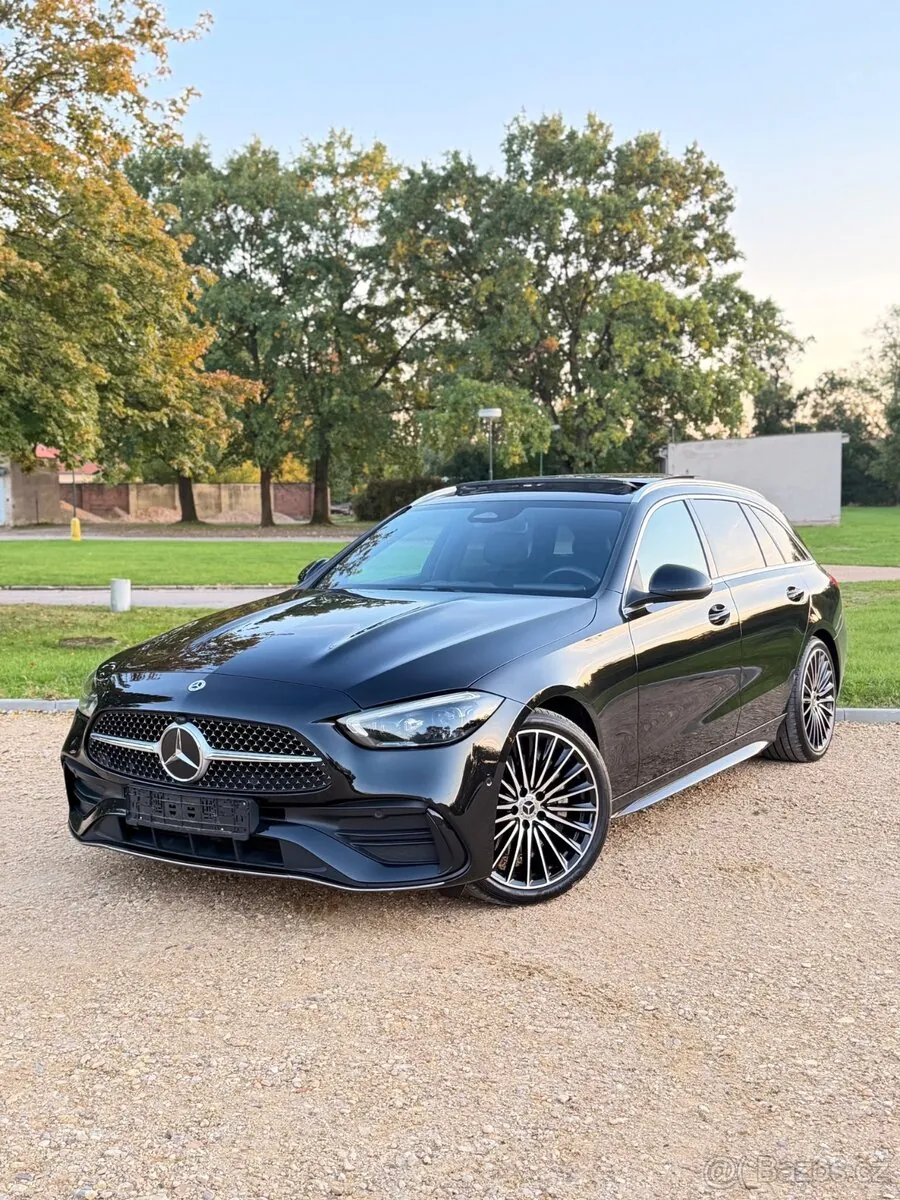 Mercedes-Benz C-Class 2023 photo 2