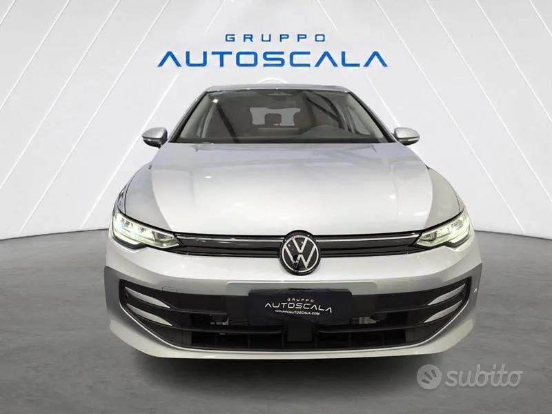 Volkswagen Golf 2026 photo 2