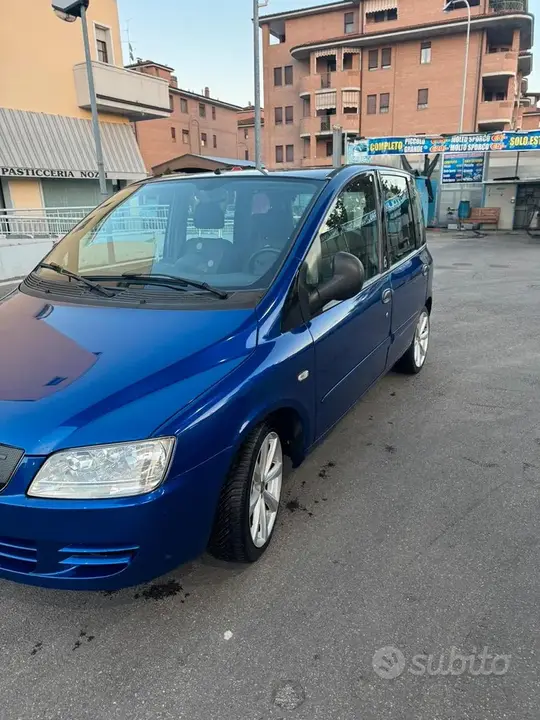 Fiat Multipla 2010 photo 2
