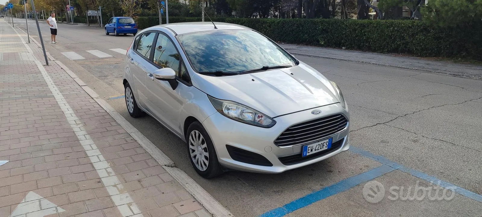 Ford Fiesta 2014 photo 2