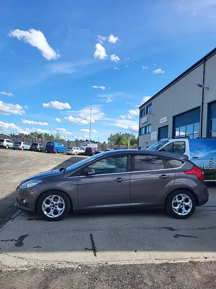Ford Focus 2011 photo 4