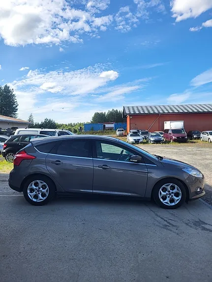 Ford Focus 2011 photo 5