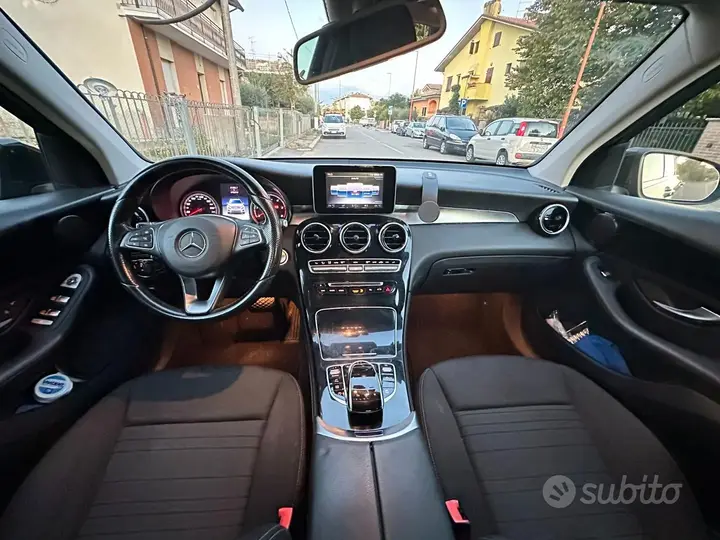 Mercedes-Benz Glc 2016 photo 2