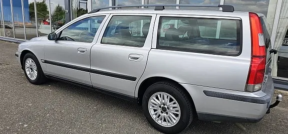 Volvo V70 2004 photo 3