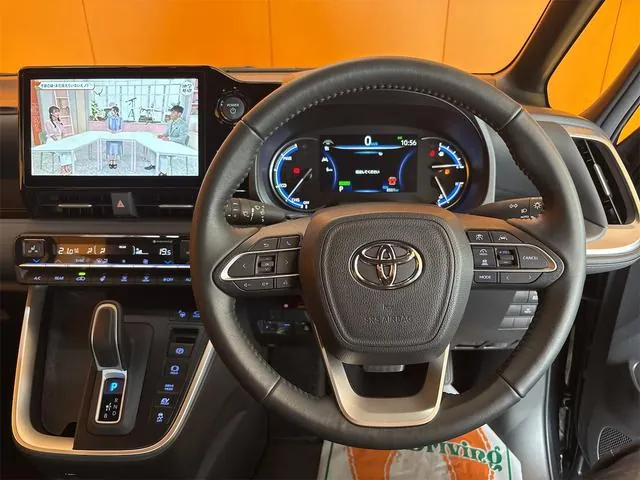 Toyota Voxy 2025 photo 5