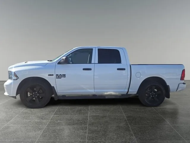 Ram 1500 Classic 2022 photo 2