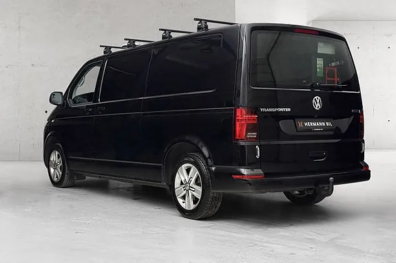 Volkswagen Transporter 2024 photo 2