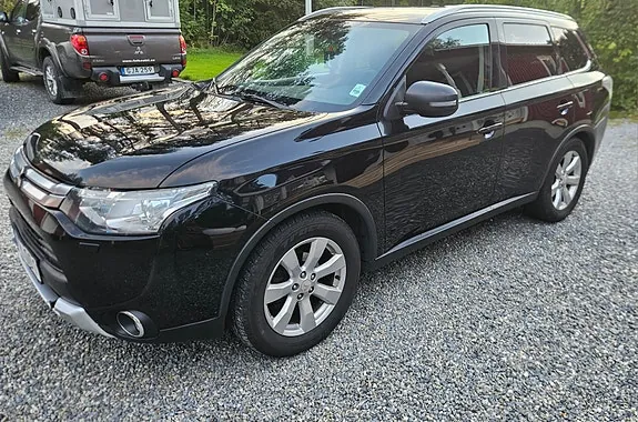 Mitsubishi Outlander 2014 photo 4