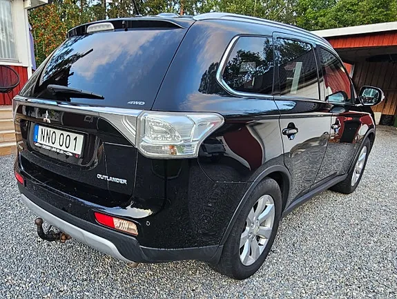 Mitsubishi Outlander 2014 photo 2