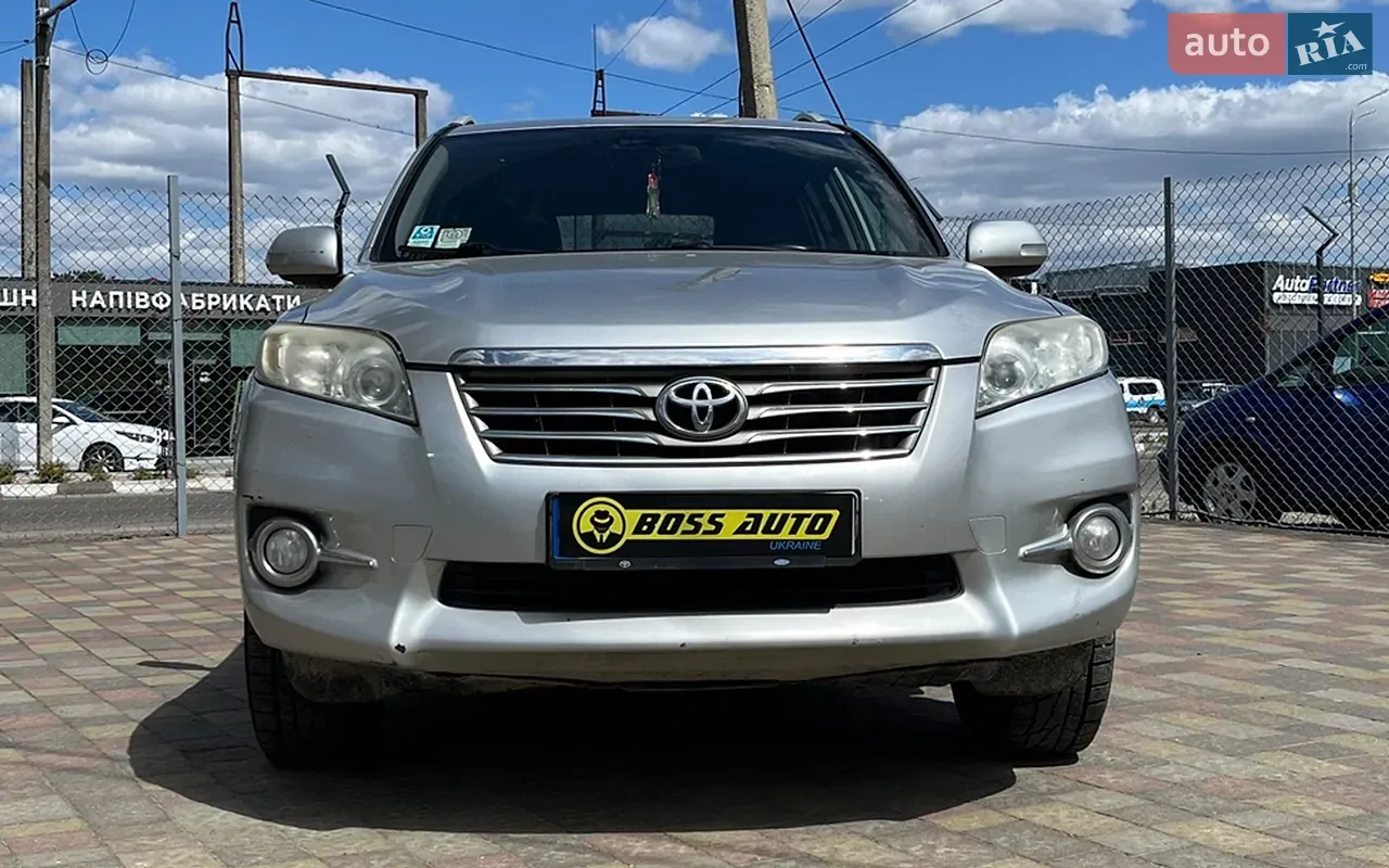 Toyota Rav4 2011 photo 2