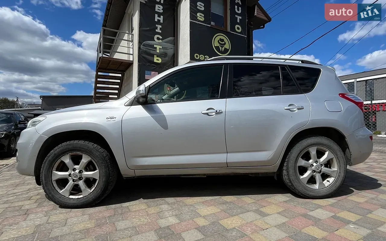 Toyota Rav4 2011 photo 4