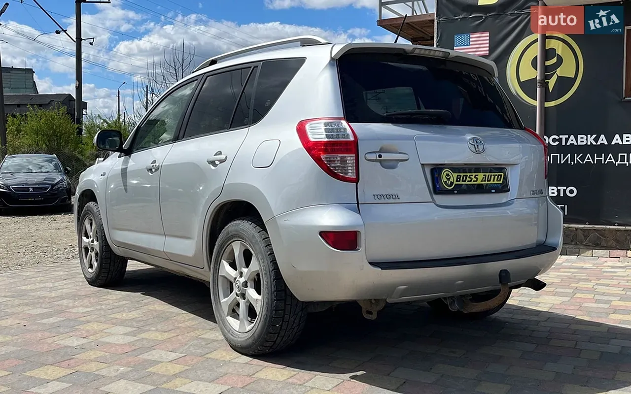 Toyota Rav4 2011 photo 5