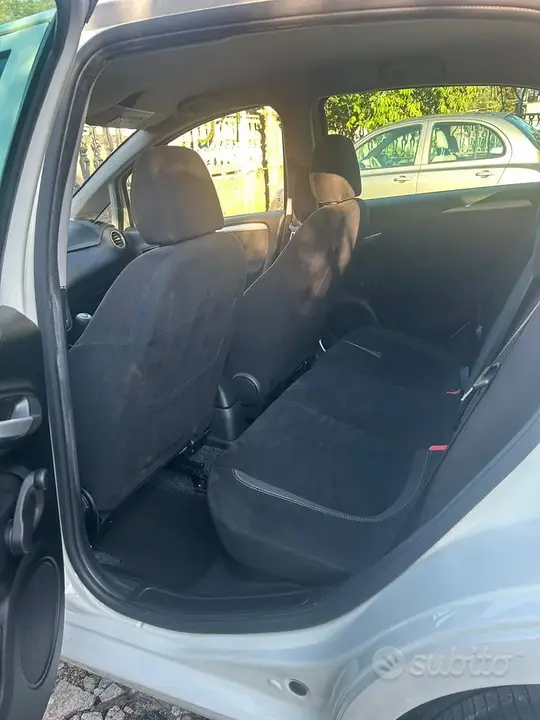 Fiat Punto 2015 photo 5