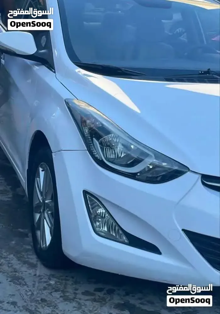 Hyundai Elantra 2012 photo 4