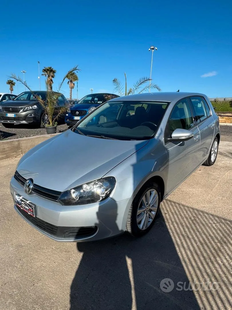 Volkswagen Golf 2011 photo 2