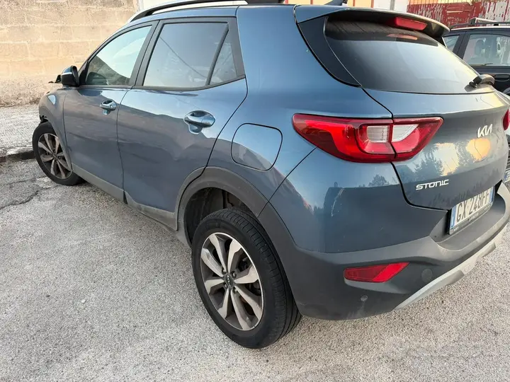 Kia Stonic 2025 photo 4