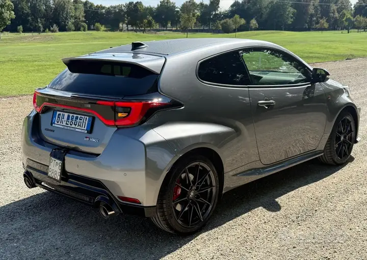 Toyota Yaris 2024 photo 5