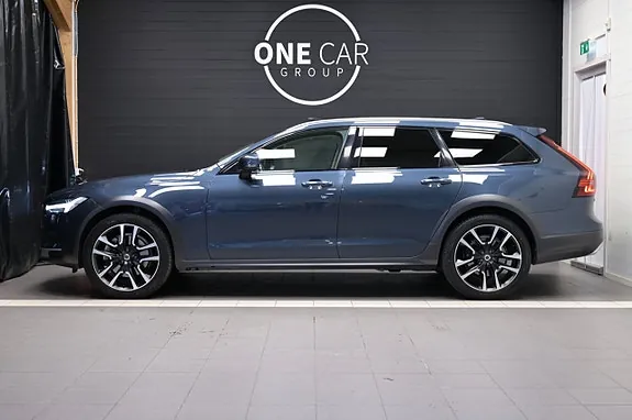 Volvo V90 Cross Country 2022 photo 4