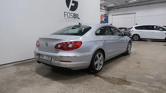 Volkswagen Passat 2012 photo 4