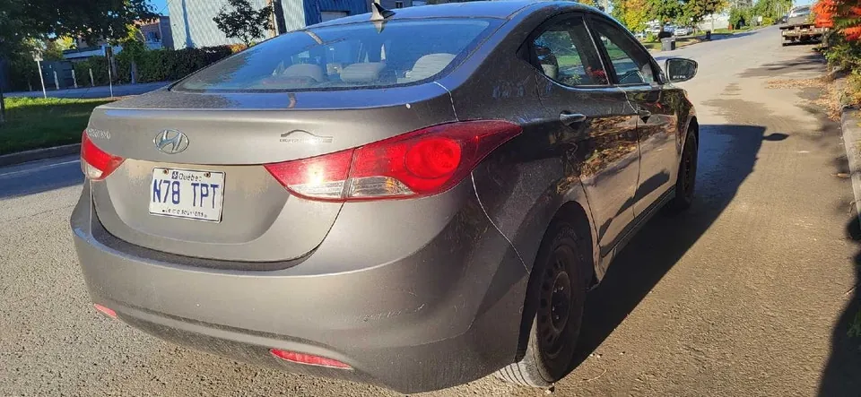 Hyundai Elantra 2013 photo 2