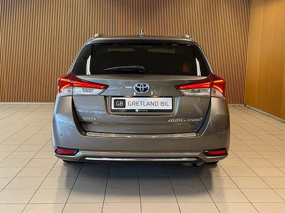 Toyota Auris 2016 photo 5