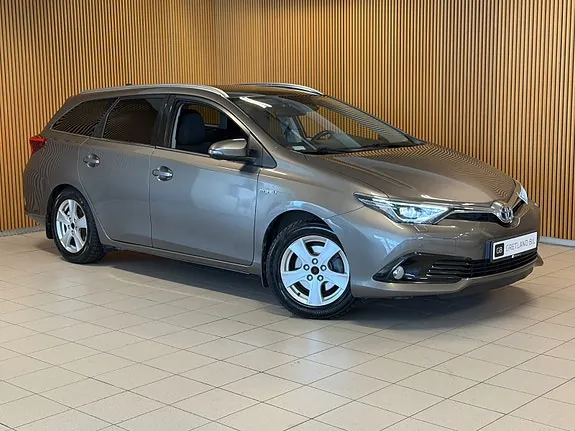 Toyota Auris 2016 photo 2