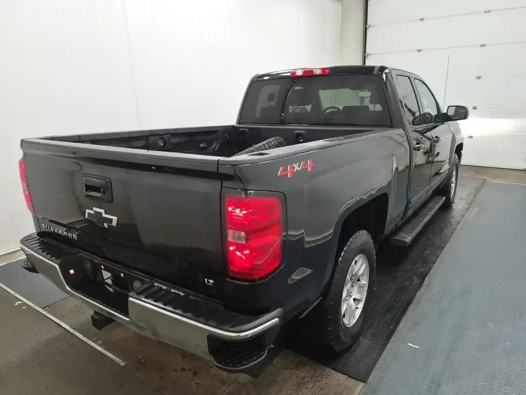 Chevrolet Silverado 1500 2018 photo 2