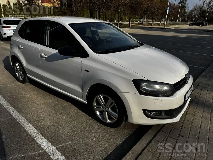 Volkswagen Polo 2013 photo 2
