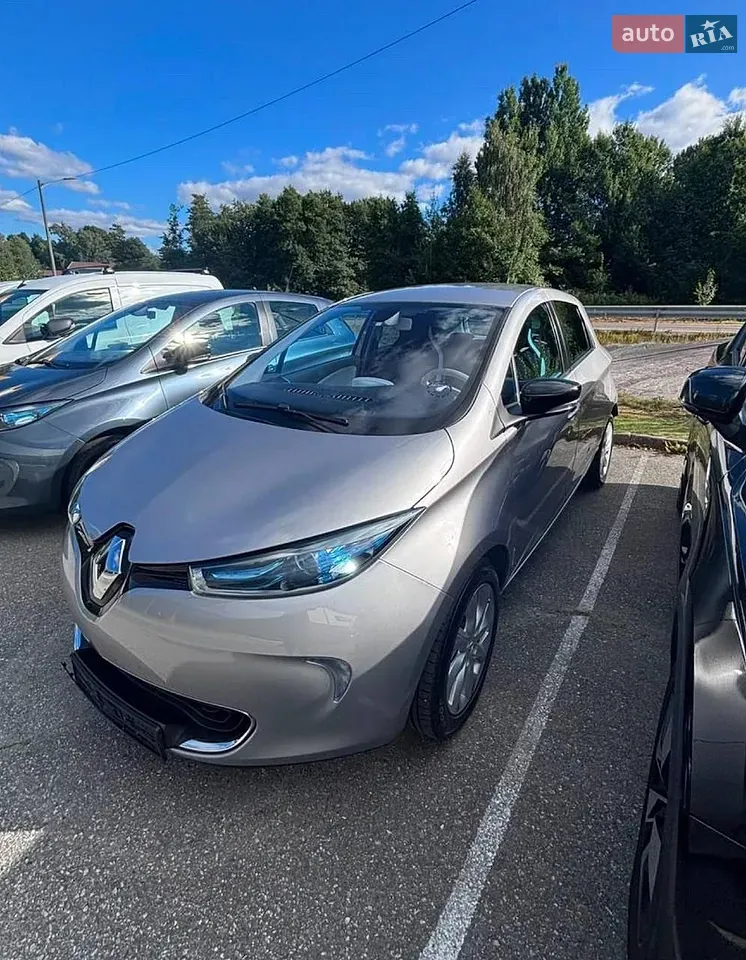 Renault Zoe 2015 photo 2
