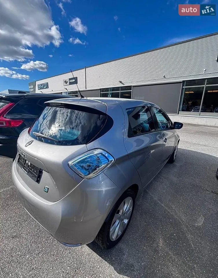 Renault Zoe 2015 photo 3