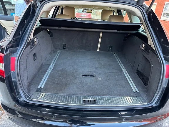 Jaguar Xf 2012 photo 3