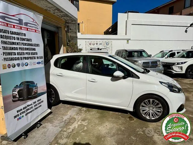 Peugeot 208 2019 photo 3