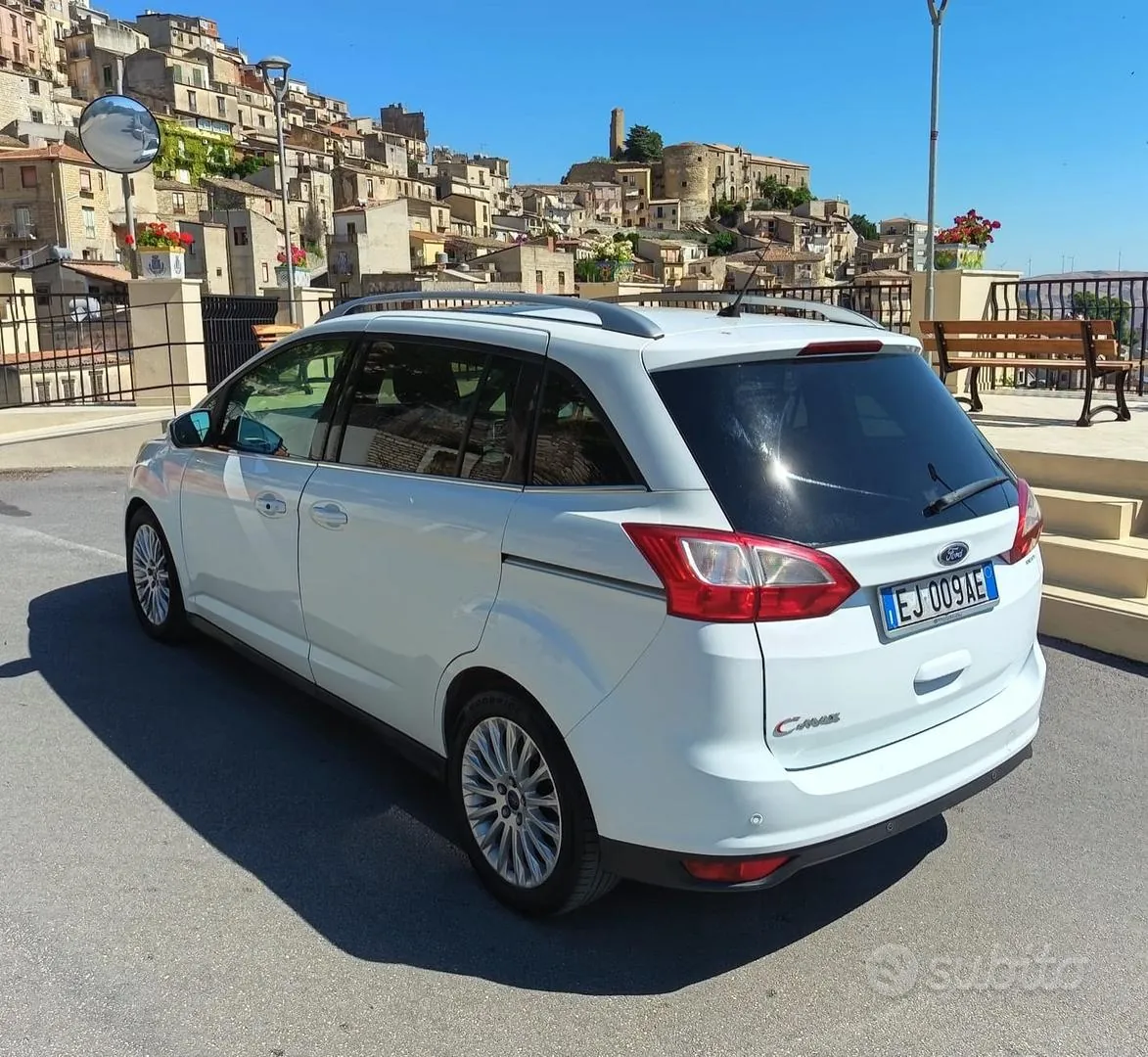 Ford C-Max 2012 photo 5