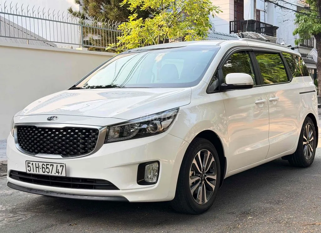 Kia Sedona 2018 photo 3