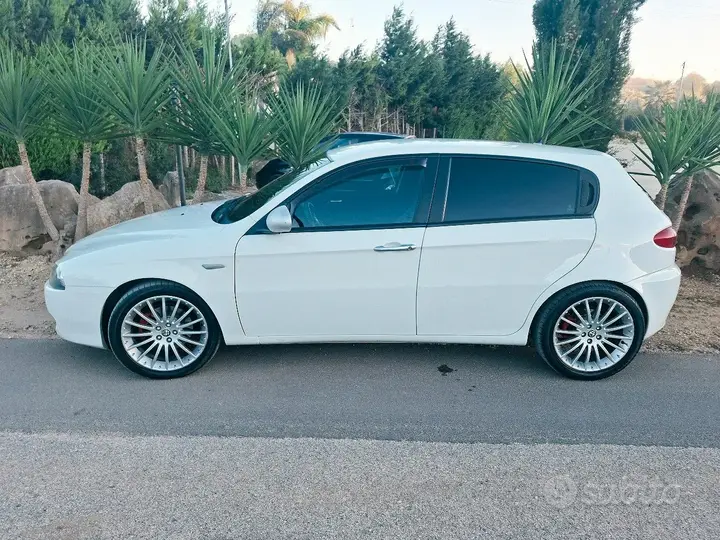 Alfa Romeo 147