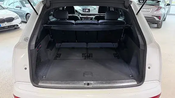 Audi Q7 2018 photo 3