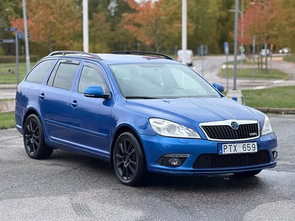 Skoda Octavia 2010 photo 3
