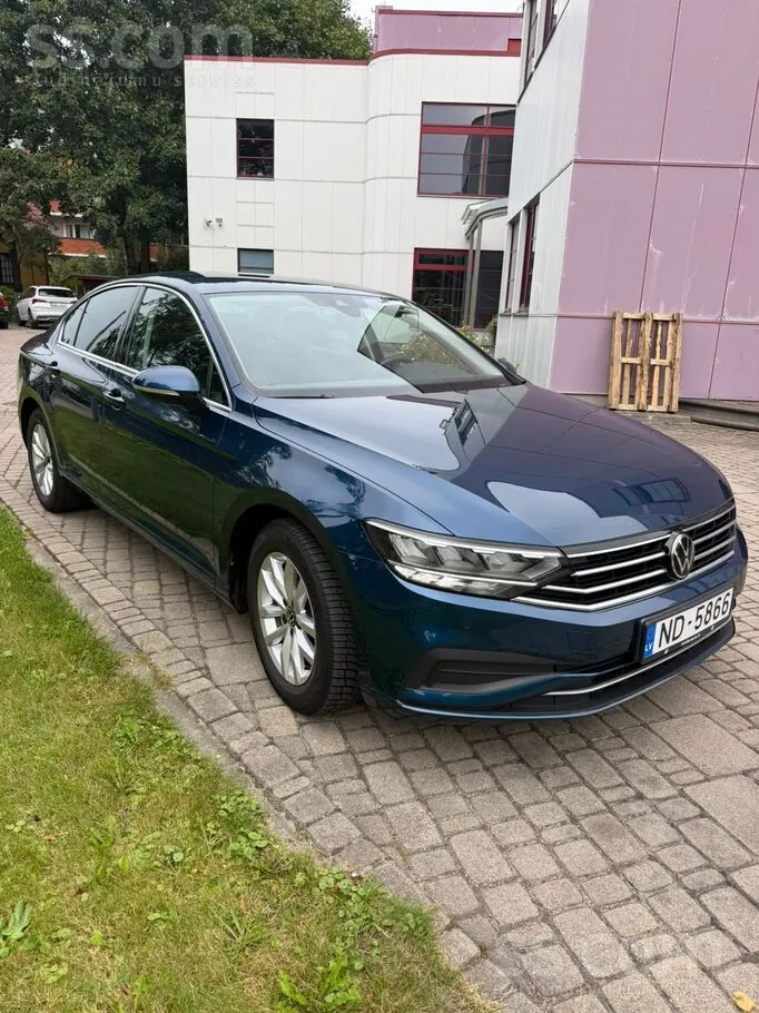Volkswagen Passat 2022 photo 2