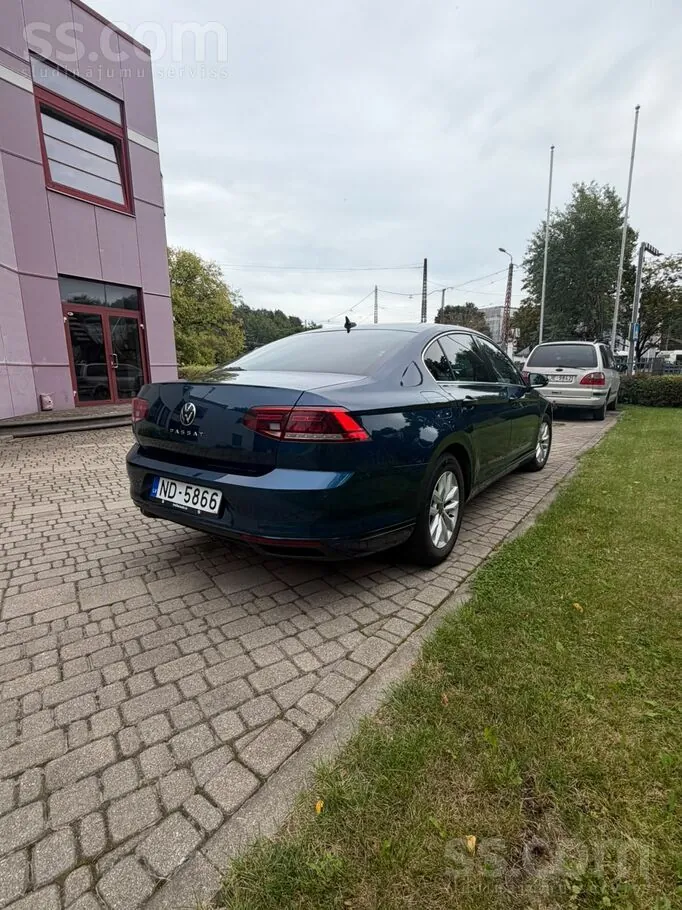 Volkswagen Passat 2022 photo 5