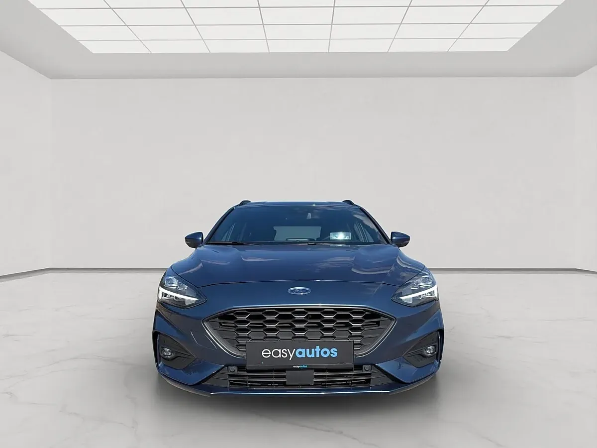 Ford Focus 2021 photo 2