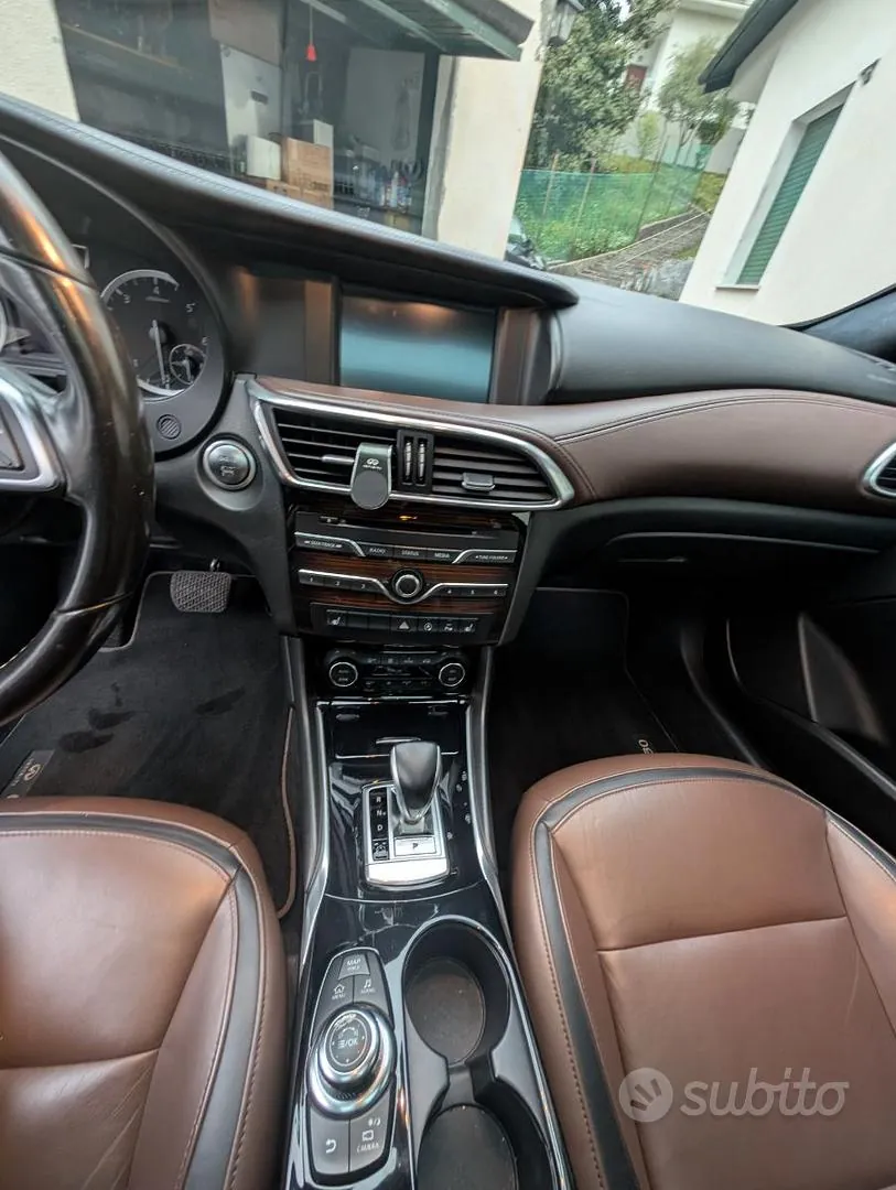 Infiniti Q30 2017 photo 3