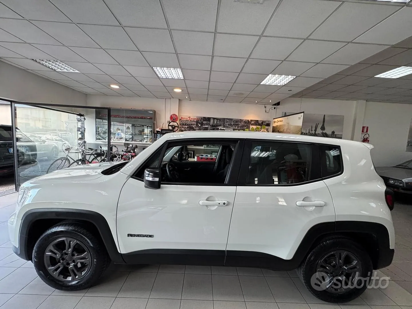 Jeep Renegade 2023 photo 4