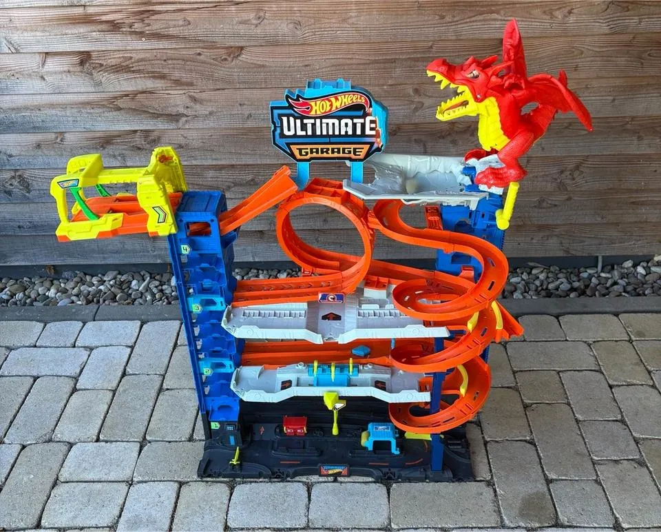 Hot Wheels Ultimate Garage