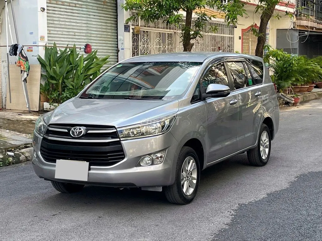 Toyota Innova 2019 photo 2