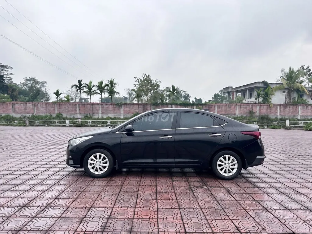 Hyundai Accent 2023 photo 2